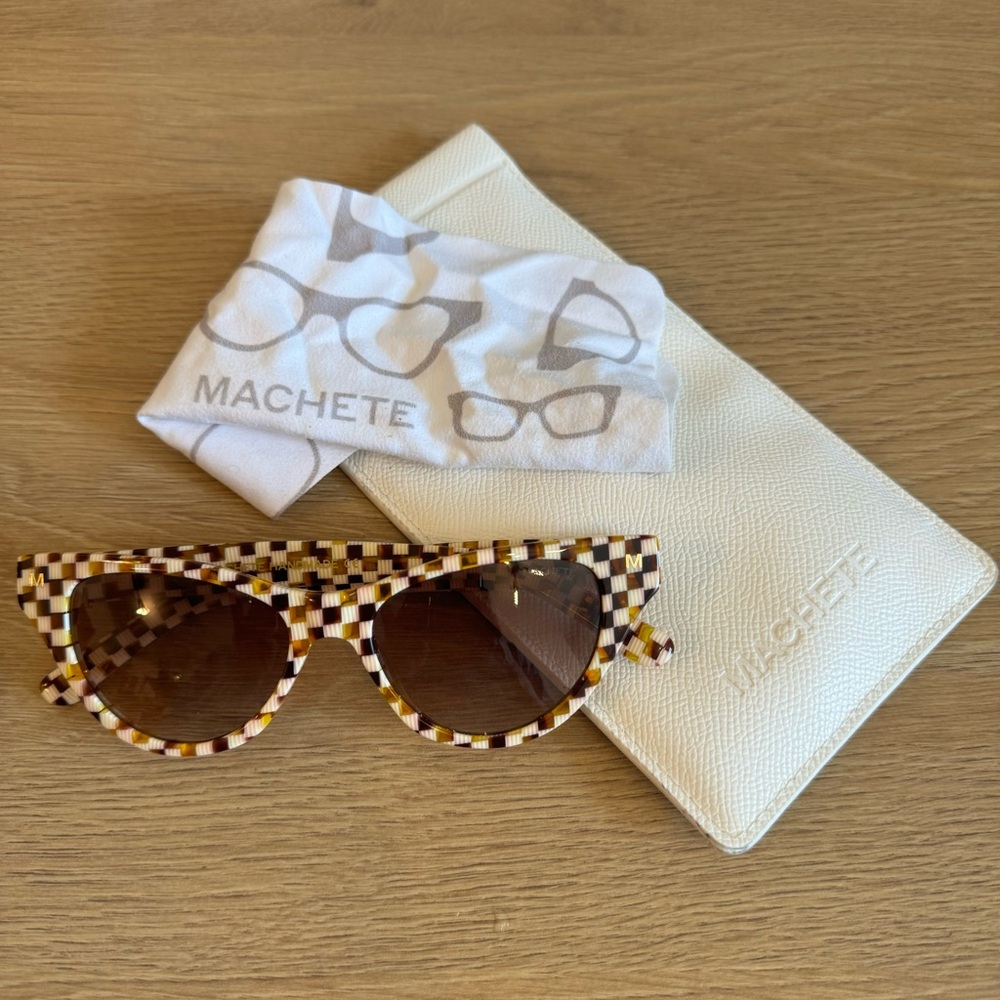 Machete “Suzy” Cat Eye Sunglasses